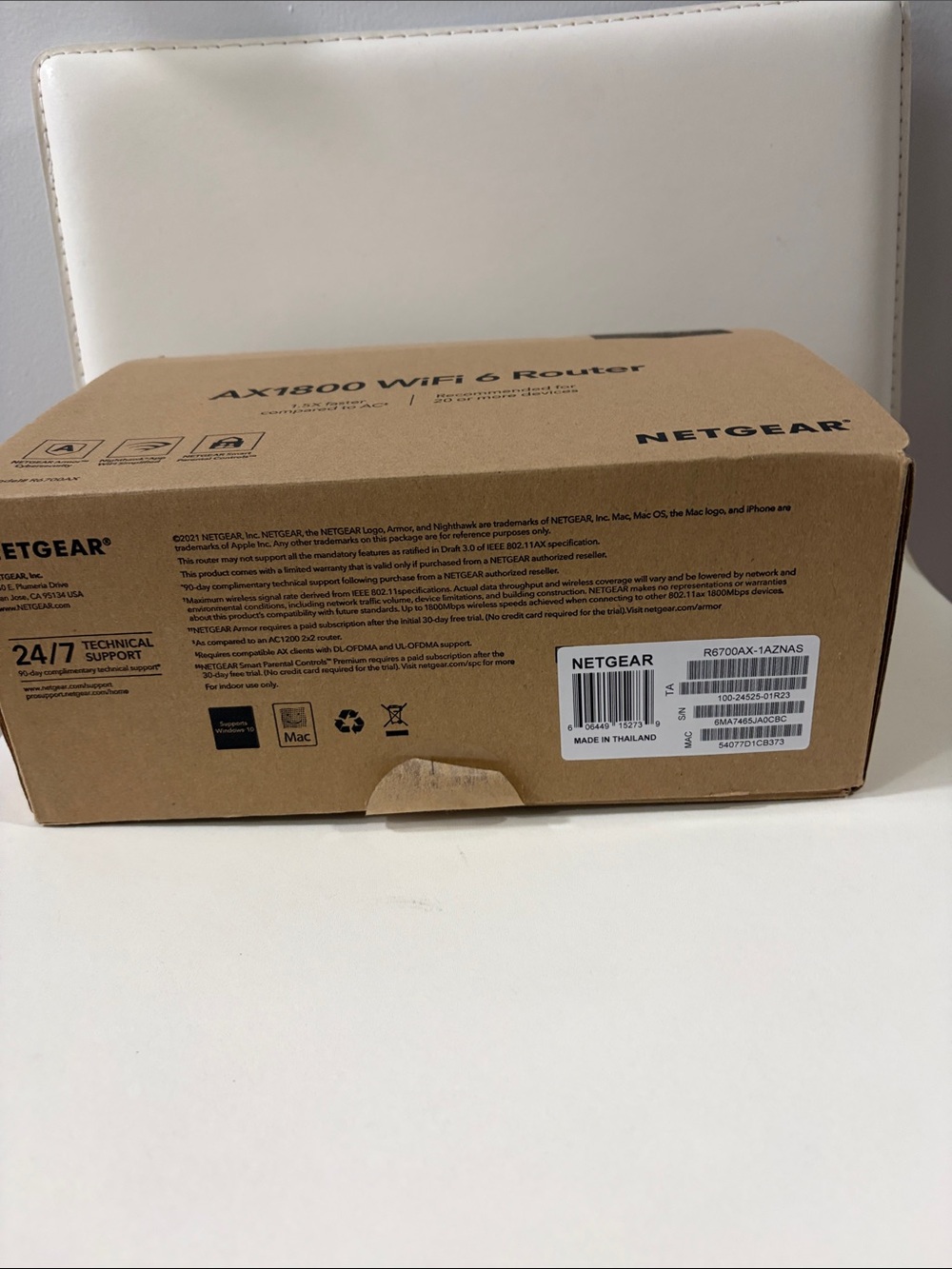 Netgear Nighthawk AX1800 WiFi 6 Router (R6700AX) - Picture 4 of 7